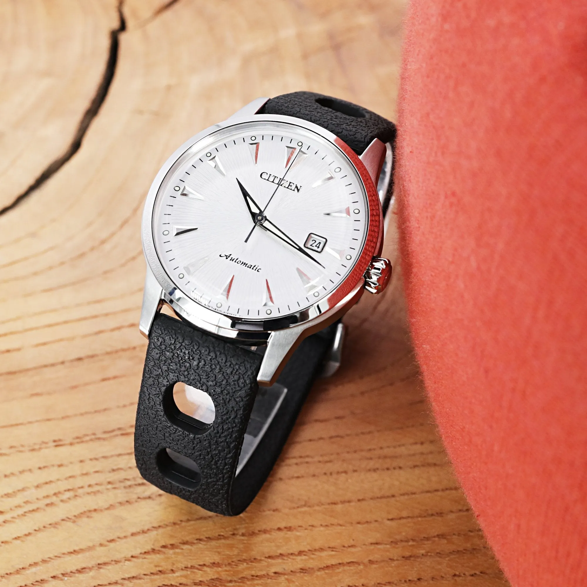 20mm Black Retro Large Holes Rally Rubber watch band