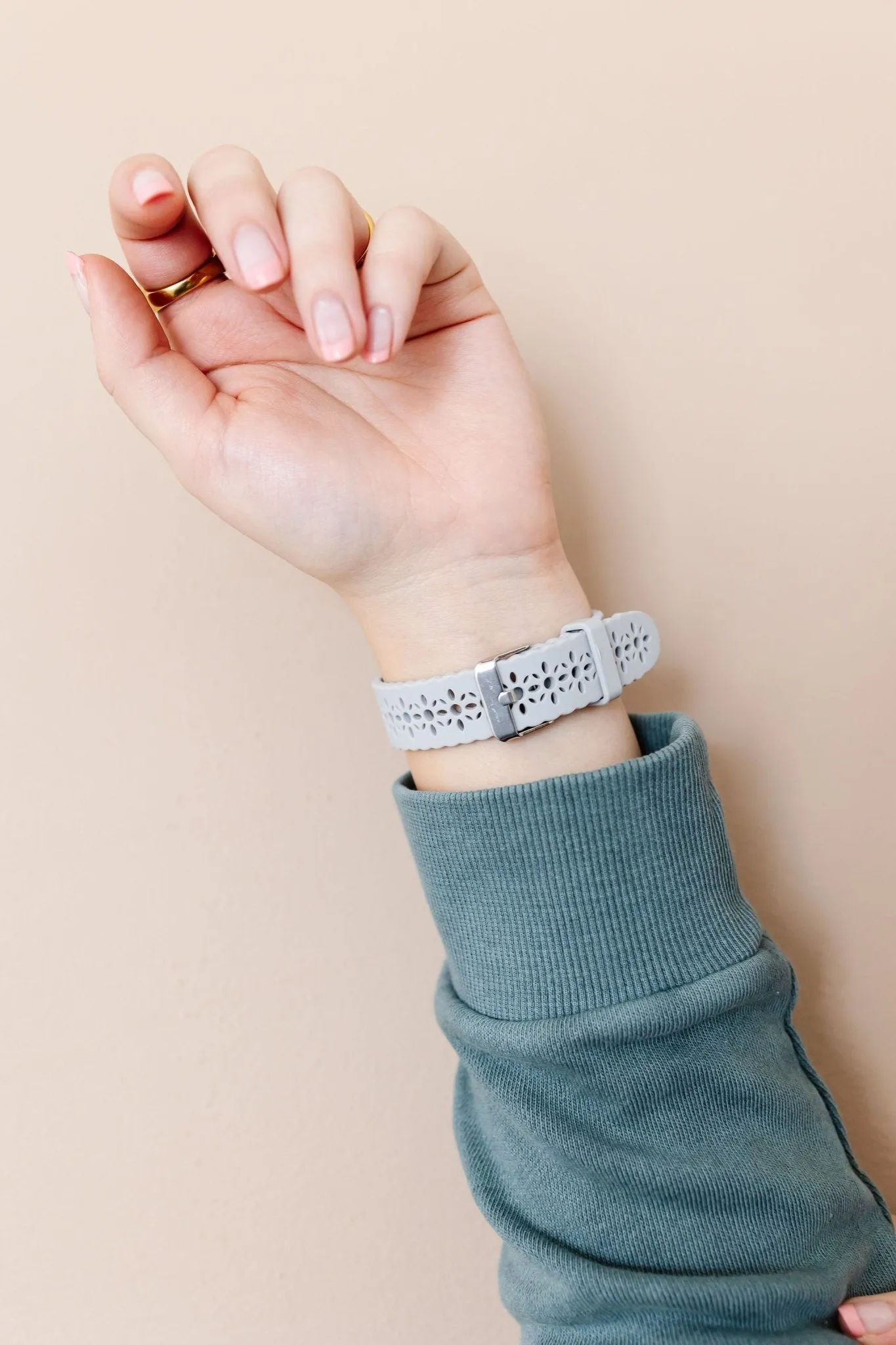 Samsung Cloudy Gray Floral Silicone Watch Band