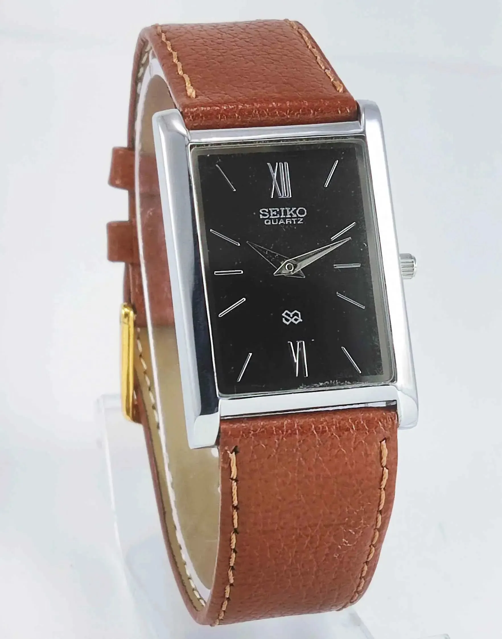 Seiko Quartz MIYOTA Black Dial Golden Case Men's Watch