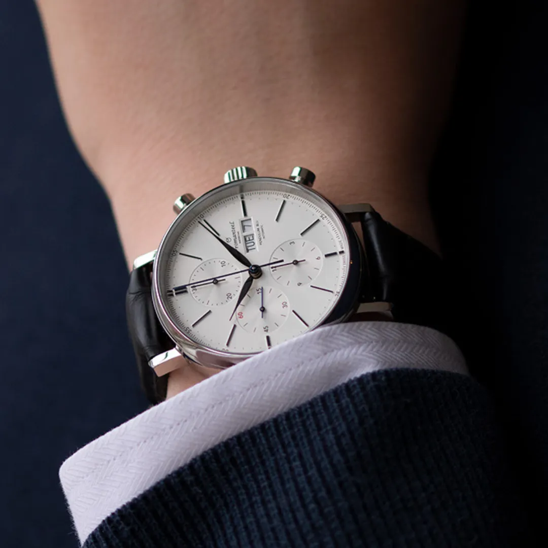 The Pendulum Chrono White